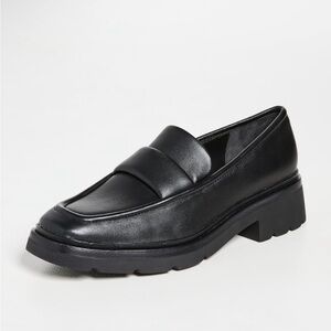 Vince NWT Robin black leather loafer size 9